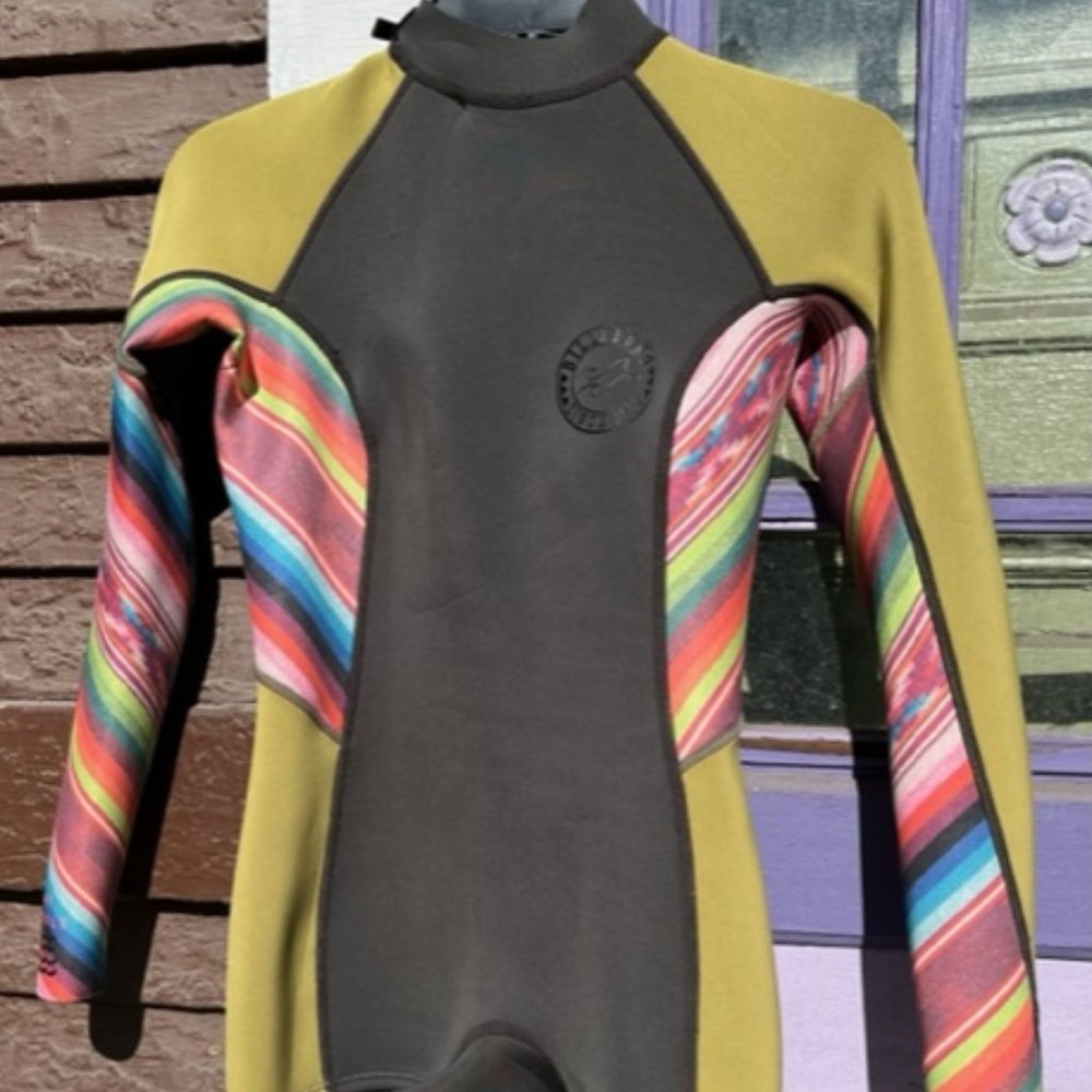 Billabong Spring Suit Surf Capsule Wetsuit 2mm Long Sleeve. One-piece shorty